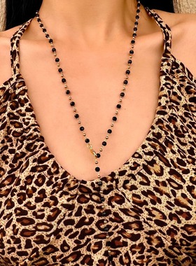 1条黑色玻璃珠夹球时尚长项链Y字链