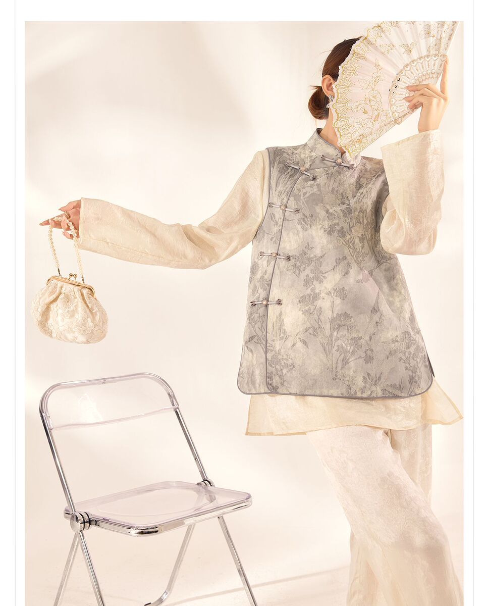 Áo vest nữ cổ đứng thêu họa tiết hoa cúc phong cách cổ điển — Màu hồng, Màu xám