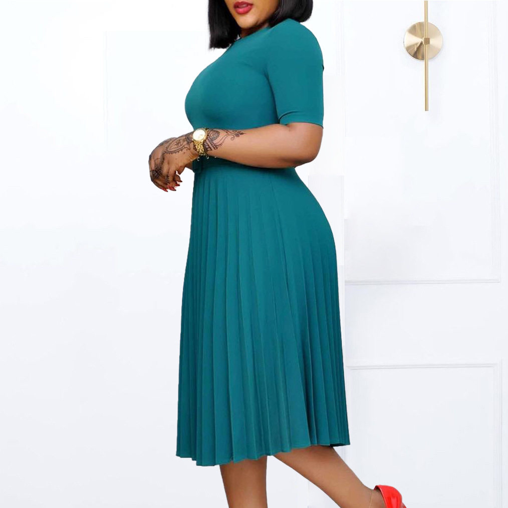Pleated Midi Dress Round Neck Plus Size Elegant Design Perfect for Casual or Formal Occasions Wholesale Available