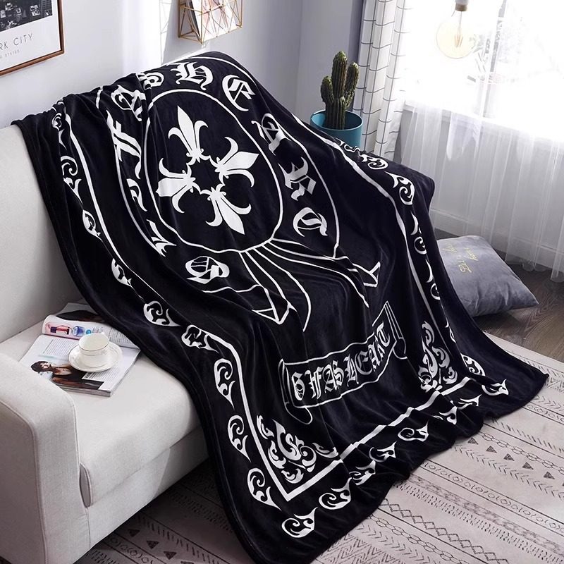 World Peace Blanket Flannel Office Sofa Lunch Break Nap Air Conditioning Blanket Student Dormitory Bed Shawl