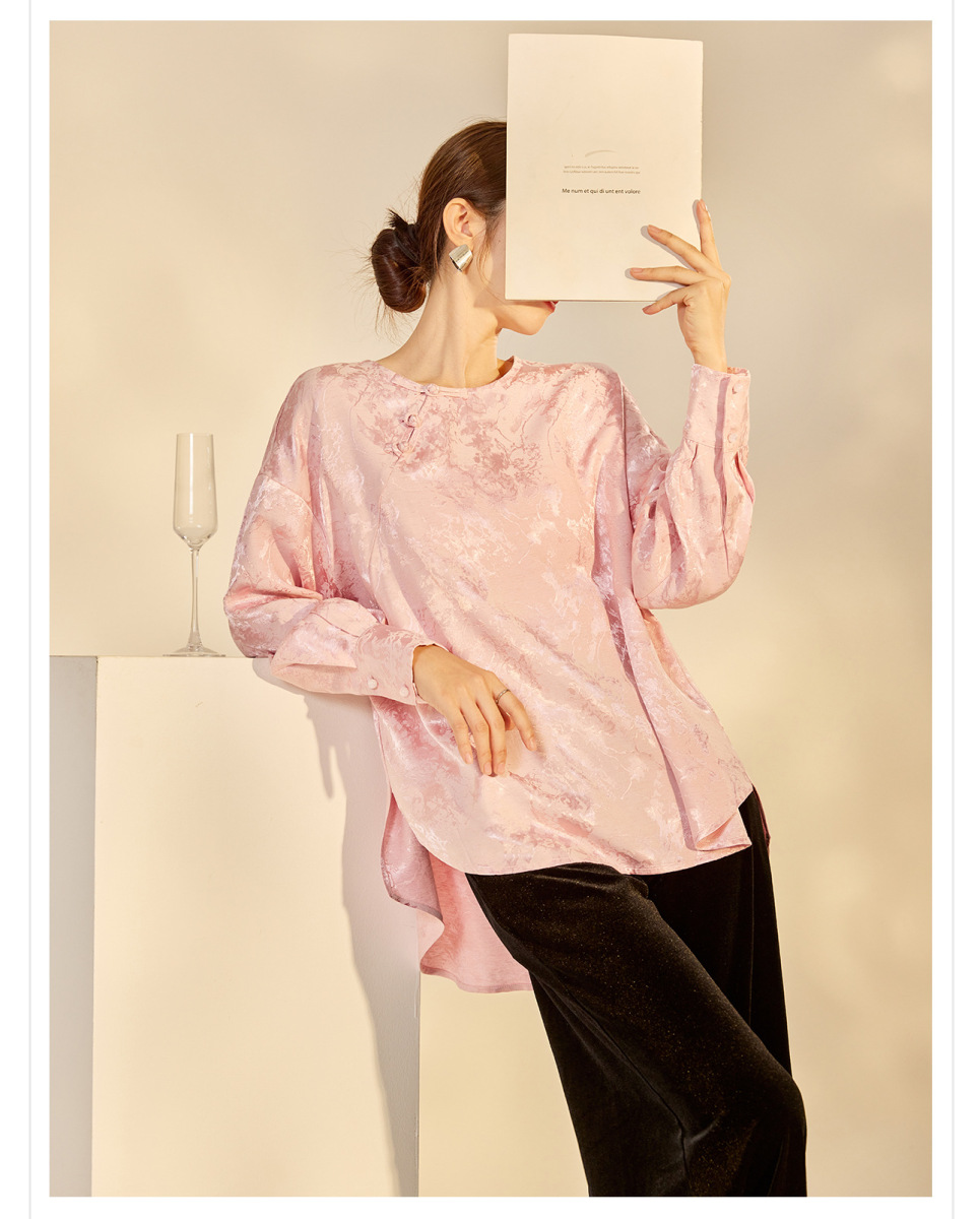 Áo sơ mi nữ dài tay dáng rộng họa tiết hoa dệt jacquard — Hồng đào (giao hàng 7 ngày), Trắng Nguyệt Hoa (giao hàng 7 ngày), Trắng Nguyệt Hoa (Giao hàng trong ngày)