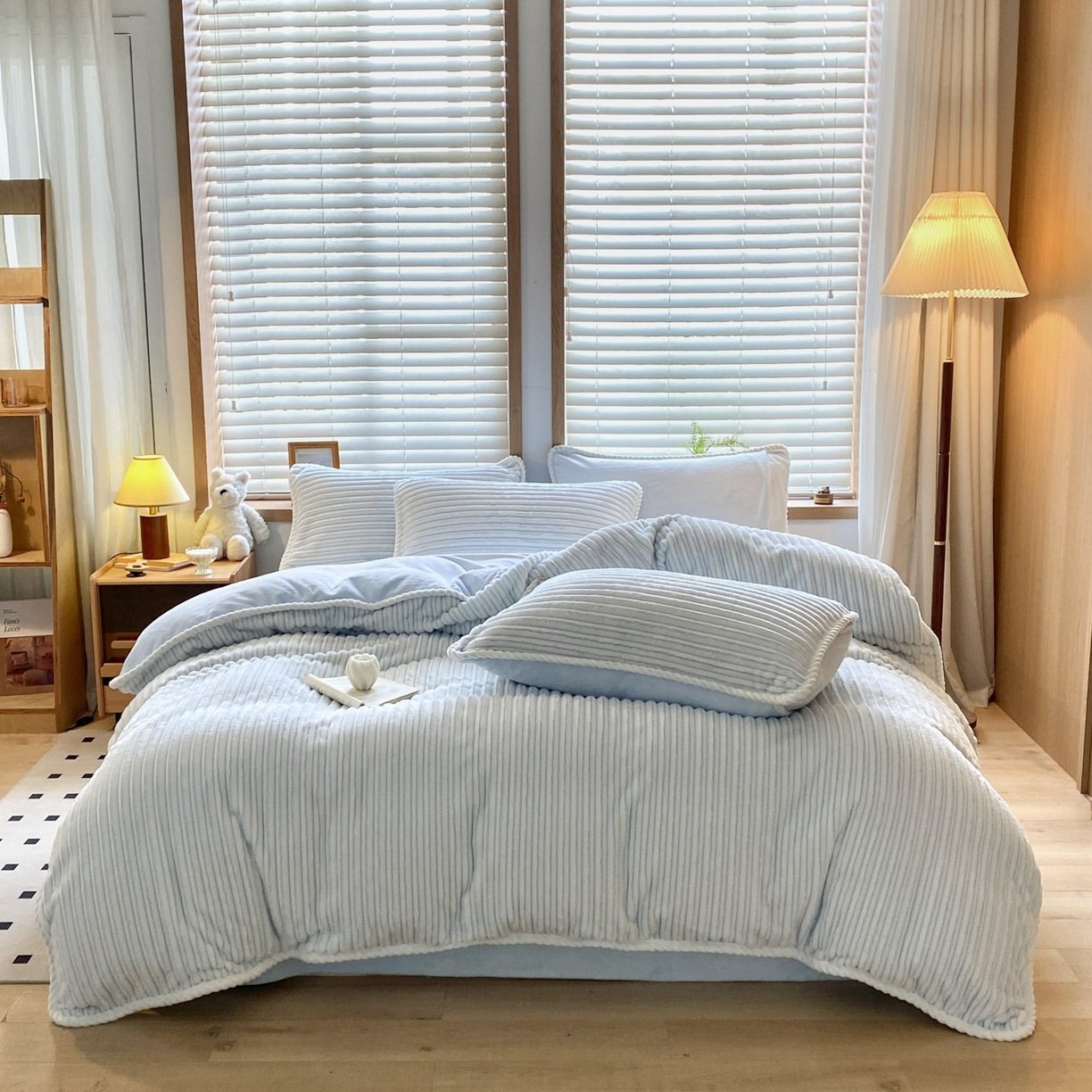 Autumn and Winter Thickeneded Velvet Four-Piece Set Coral Velvet Jacquard Milk Velvet Four-Piece Bedding Set Three-Piece Fitted Sheet Quilt Cover