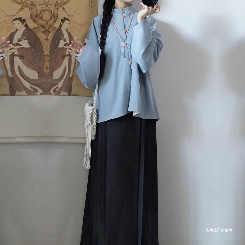 Light Shirt Style: Ming Dynasty Autumn and Winter Thickened Fleece Stand Collar Double-Breasted Bow Pocket Sleeve Short Jacket with Mamian Skirt for Daily Commuting Hanfu