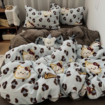 Xiaohongshu's Popular Autumn and Winter Girly Milk Velvet Class a Four-Piece Set, Thickened and Warm Winter Student Three-Piece Set