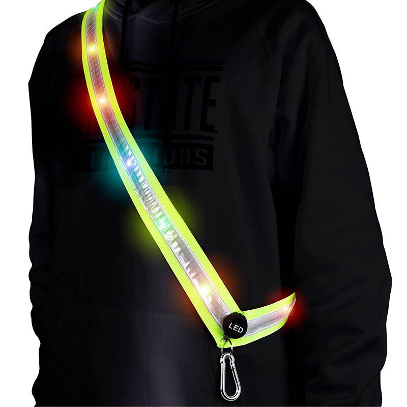 อเมซอน กิจกรรมเดินป่า กีฬากลางแจ้ง วิ่งกลางคืน แถบแสง ชาร์จ...