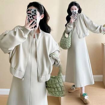 Maternity Wear Autumn Wear 2025 New Fashionable Sweatshirt Jacket Vest Skirt Two-Piece Suit Autumn and Winter Suit
