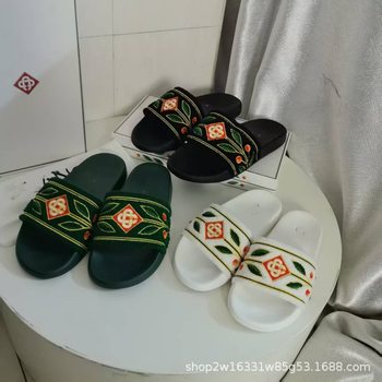 2025 Cross-mirror European and American New High-end Outfit National Style Embroidered Shoes Men's and Women's Lightweight Non-slip Flat Sandals