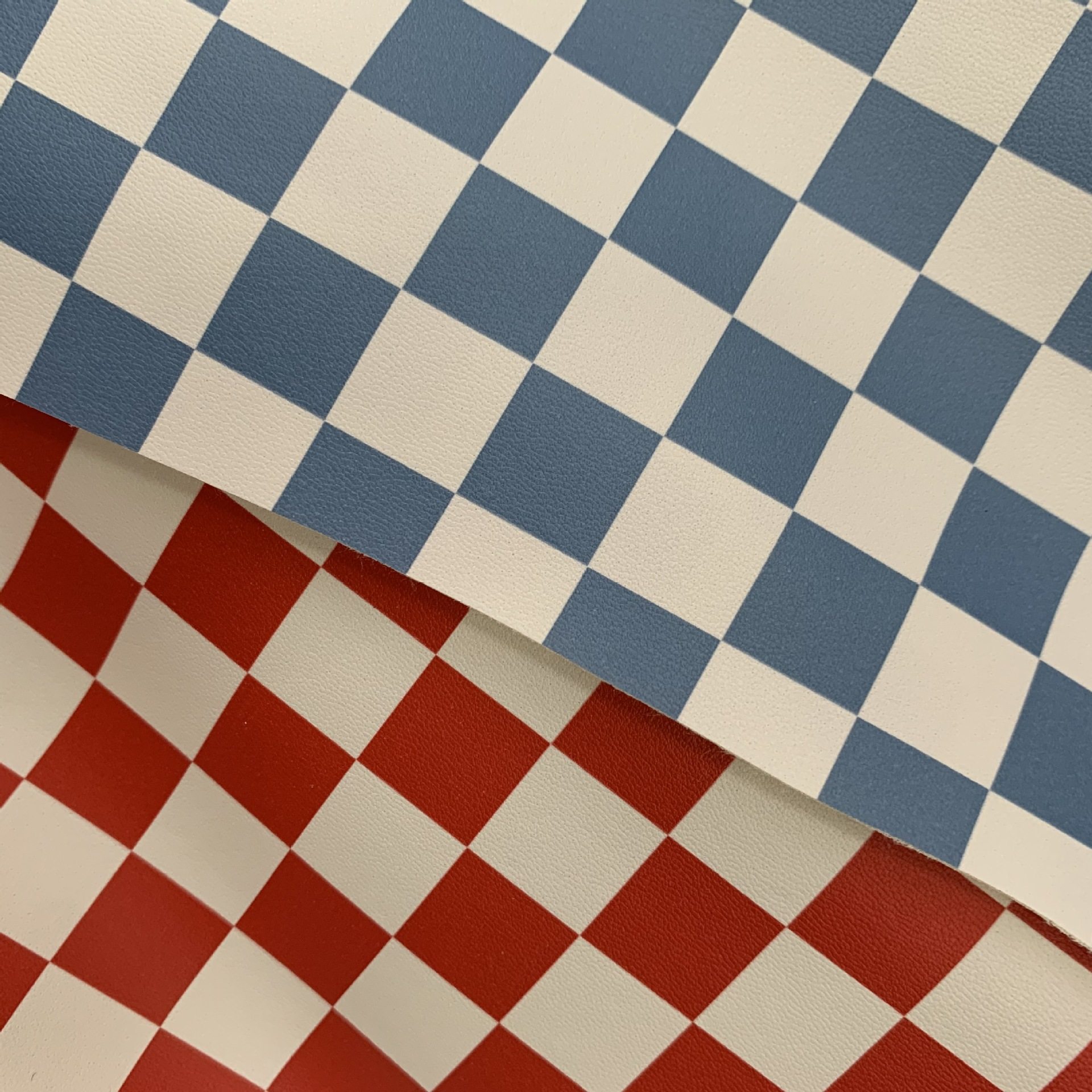 New Black and White Checkerboard Pu Leather Fur Bottom 0.7mm Clothing Leather Furniture Table Mat Leather Bag Handbag Fabric