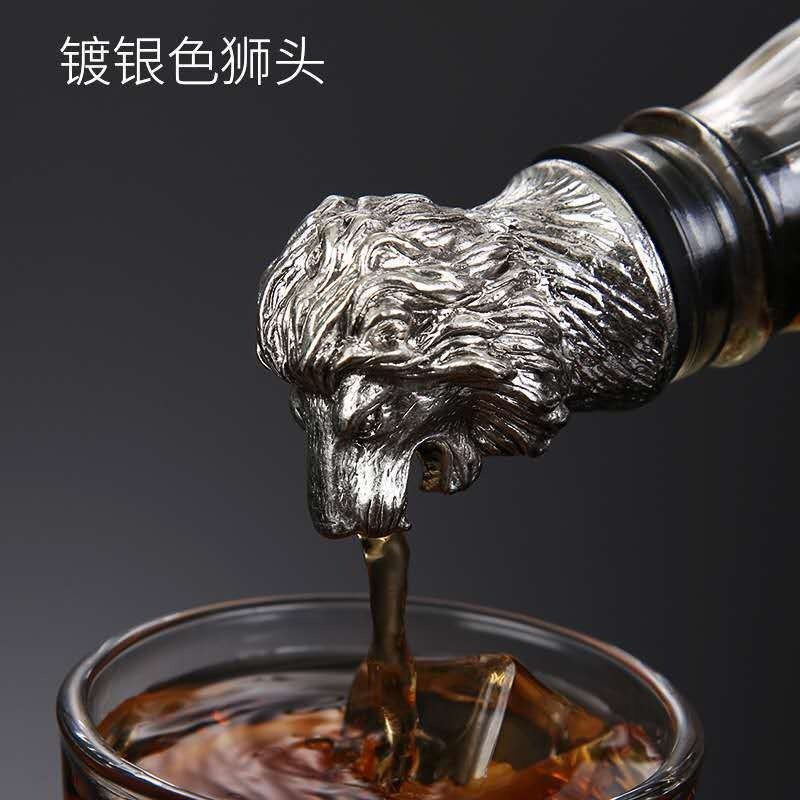 Lion head wine pourer wine mouth household wine bottle stopper sealed animal wine mouth creative animal wine set lion head wine mouth