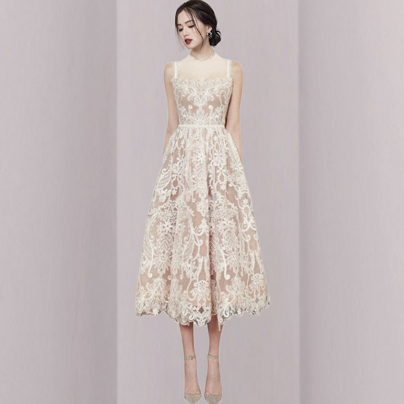 Đầm maxi nữ ren trắng không tay cổ tròn eo cao — Trắng