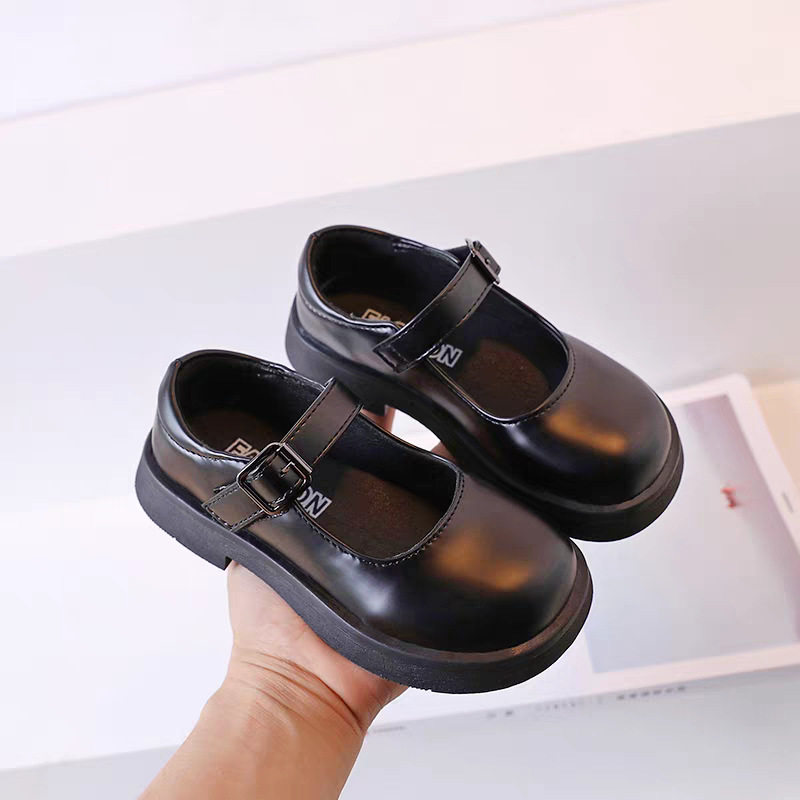 Girls' small leather shoes 2026 spring and autumn new British style princess shoes black soft sole student performance Mary Jane shoes
