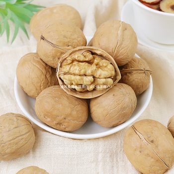 Wholesale 185500g of Paper-Skinned Walnuts, New Thin-Skinned Walnuts from Xinjiang