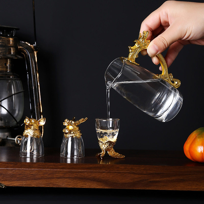 Chinese Zodiac Wine Glass Wine Dispenser Set Household Chinese Glass Wine Set 12 Small Wine Glass Bullets One Drink