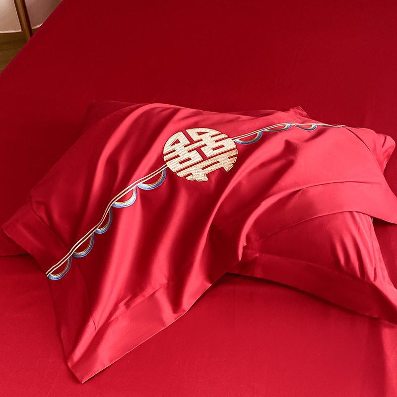 High-End Chinese Dragon and Phoenix Embroider Wedding Four-Piece Set Big Red Wedding Room Dowry Bed Sheetss Quilt Cover Dowry Bedding