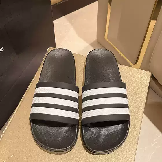 2026 Three-Stripe Slippers for Men, New Style for Outdoor Wear, Large Size, Indoor Home, Bathroom, Beach, Non-Slip Pvc Sandals