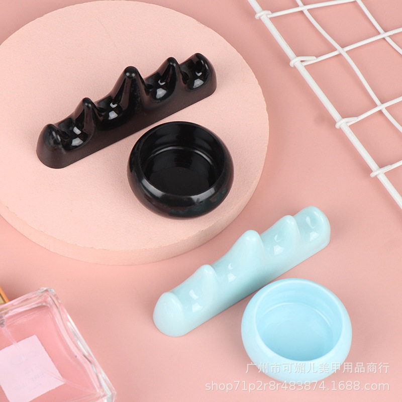 New Japanese simple imitation jade nail pen wash cup pen holder nail cleaning cup nail tools wholesale