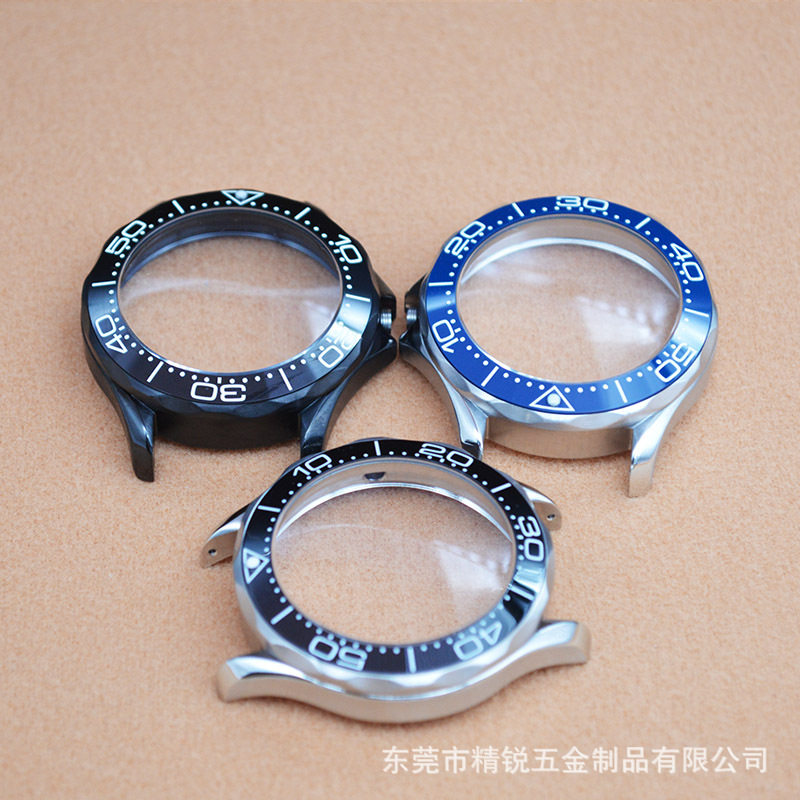 Production of 316L fine steel Seahorse 300 case fitting NH35/NH36 movement metal dial surface can be added LOGO