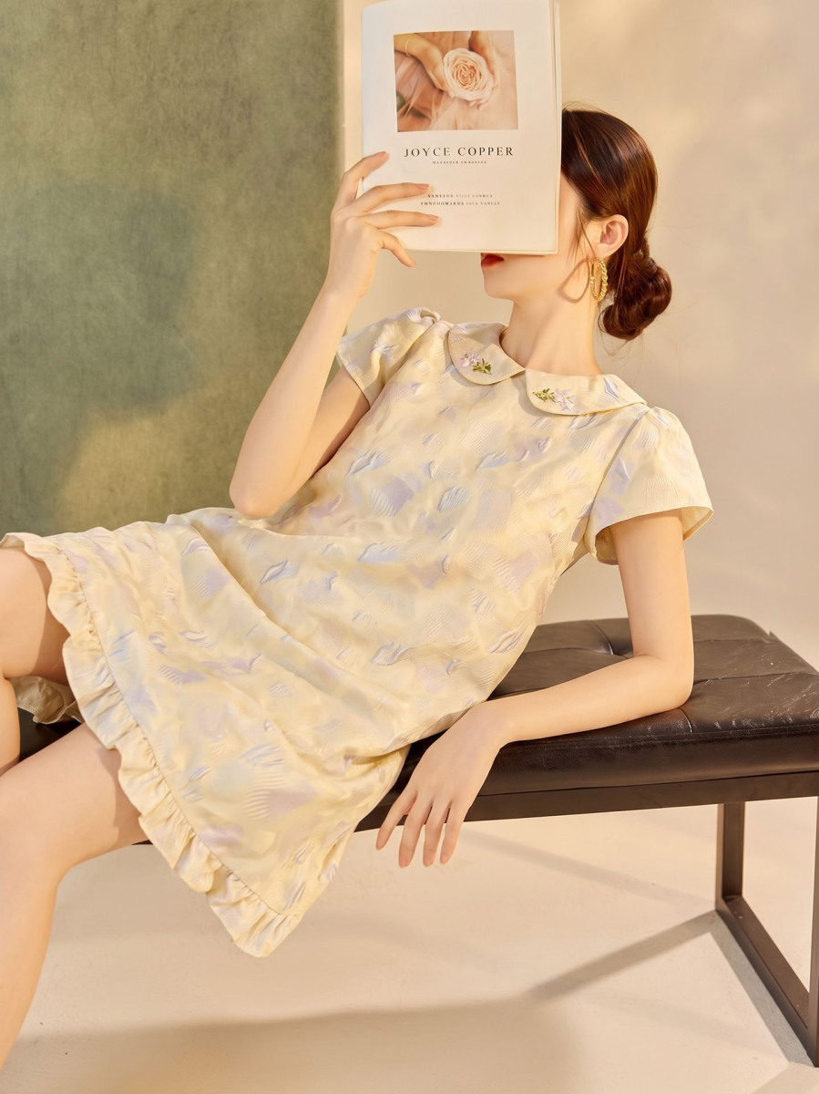 Đầm liền họa tiết jacquard cổ búp bê tay ngắn dáng chữ A — Phô mai vàng (giao hàng trong 7 ngày), Phô mai vàng (giao hàng trong ngày)