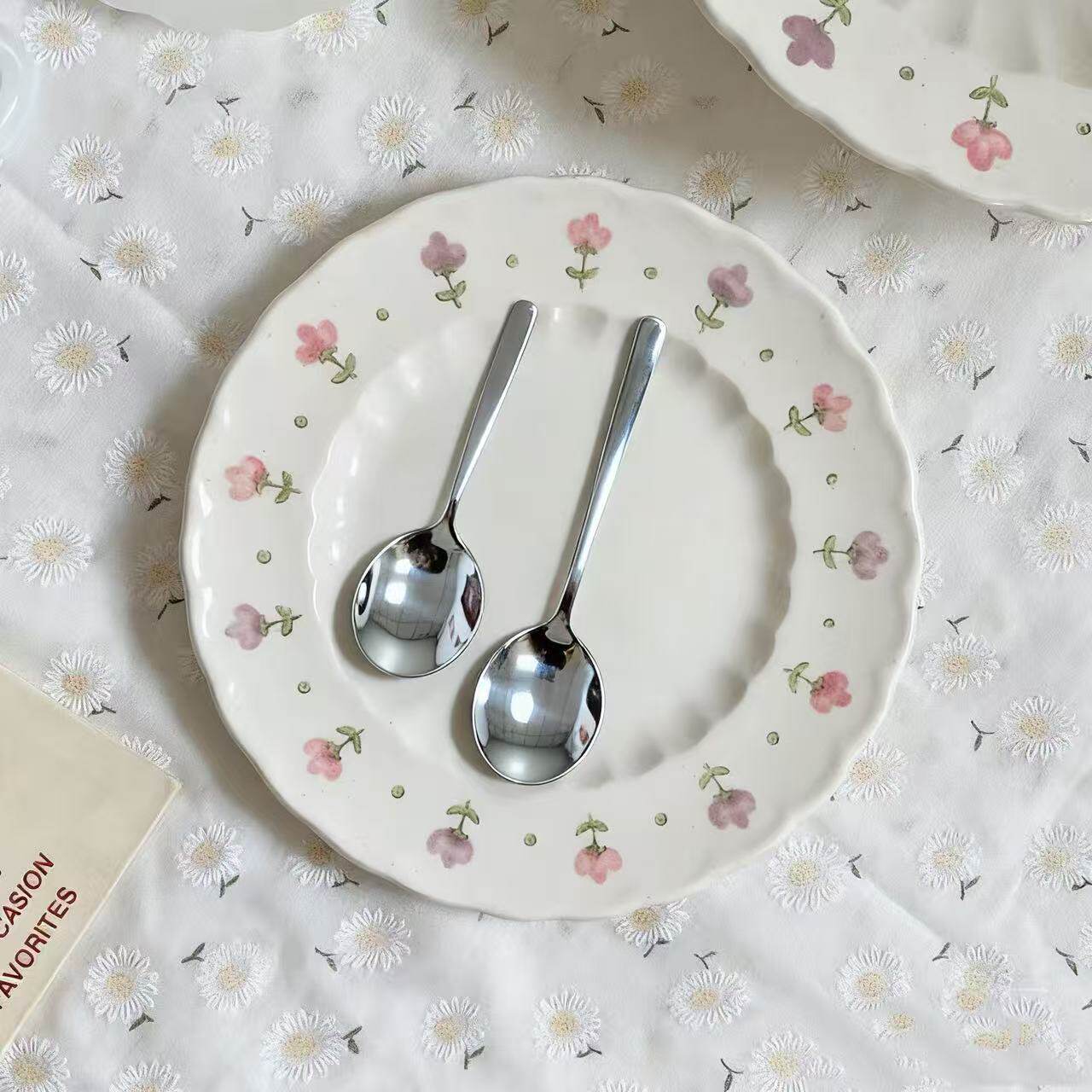 304 Stainless Steel Household Long-Handled Spoon, High Aesthetic Value, Suitable for Children, for Daily Use