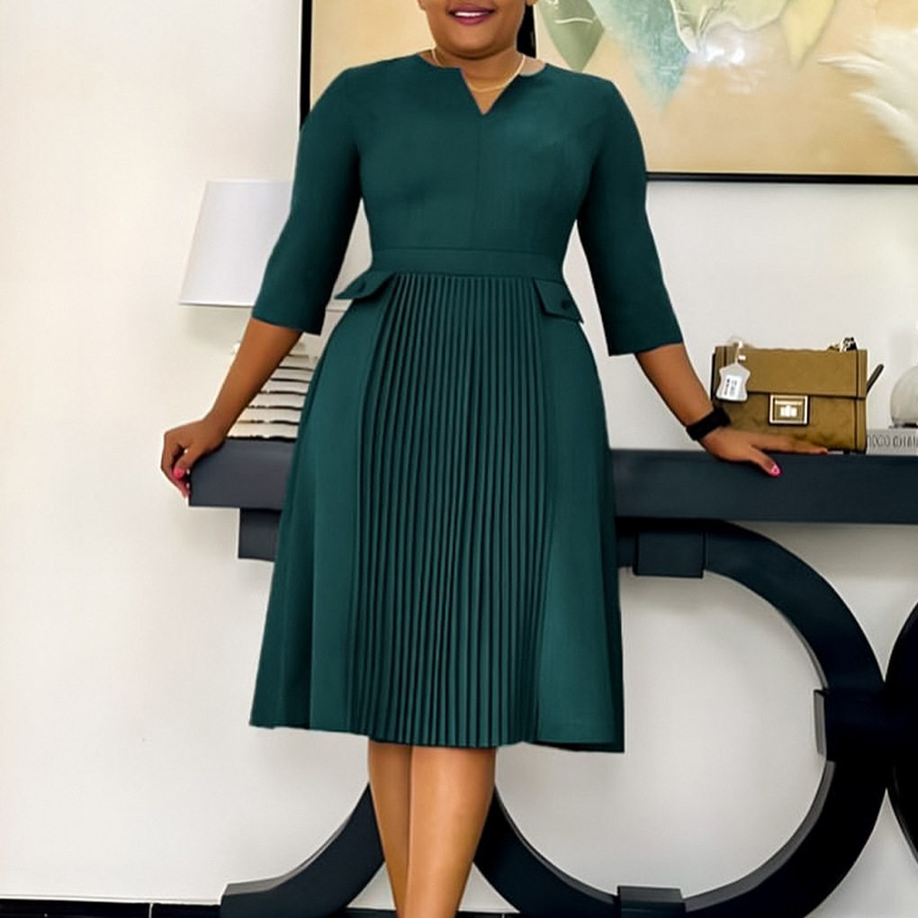 Plus Size Fashion Dress Solid Color Pleated Design Three Quarter Sleeve Casual or Formal Occasions Wholesale