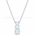 Three-diamond white gold necklace with white diamonds
