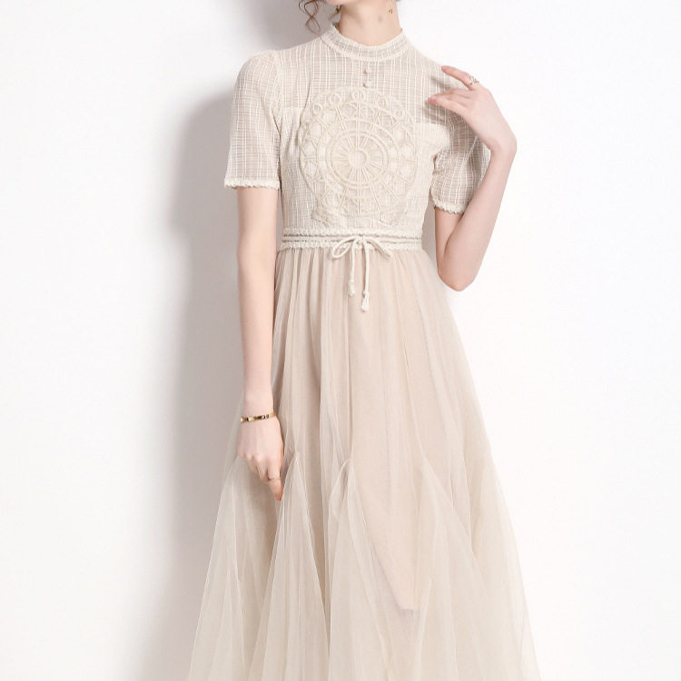 French Vintage Court Style Dress Heavy Embroidery Hollow Lace Round Neck Waist Defining Tulle Skirt Elegant