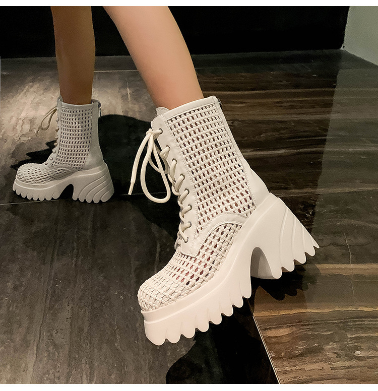 Boot nữ cổ thấp khoét lỗ thoáng khí đế dày tôn dáng gót thô — Màu bạc, màu đen, Màu trắng ngà