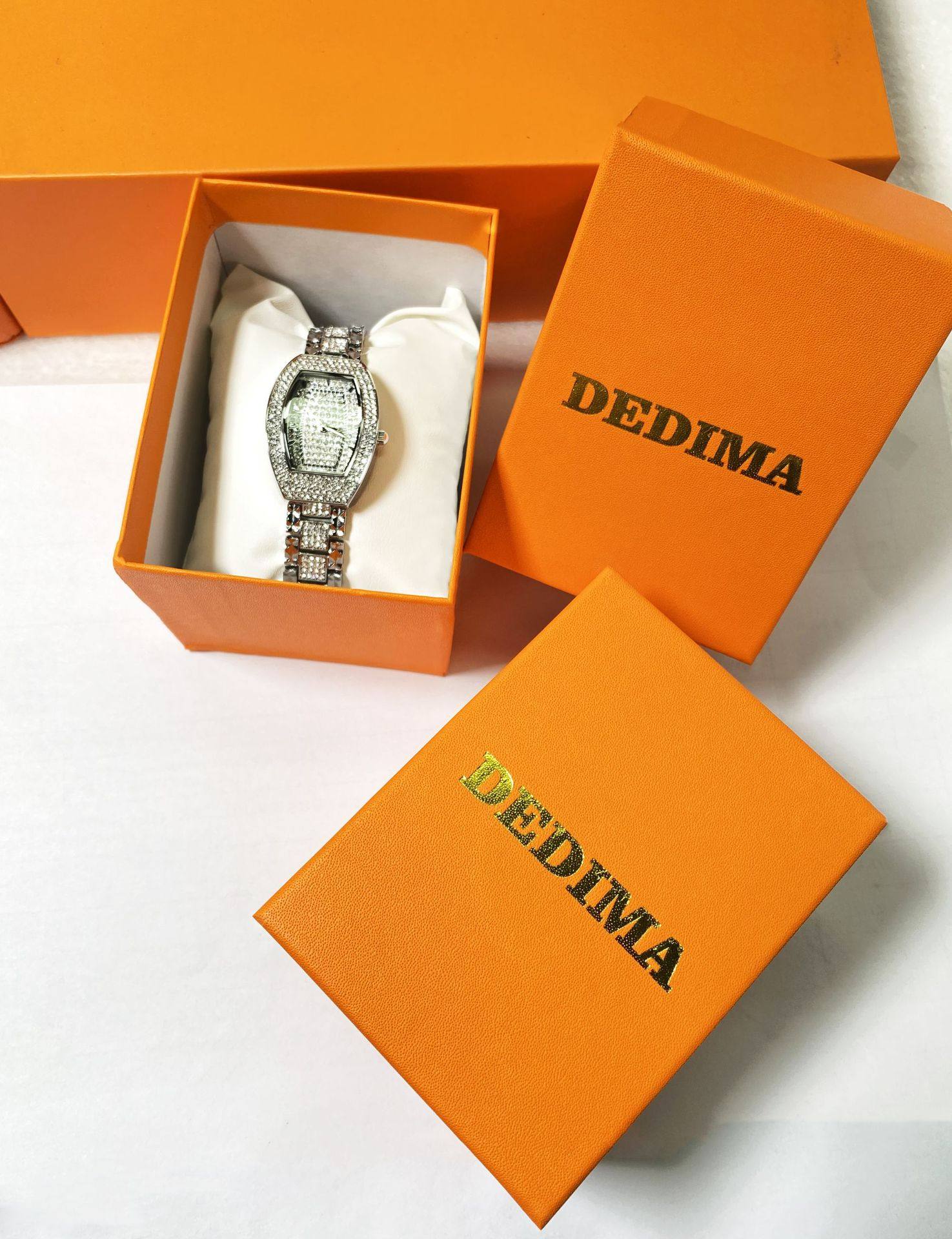 2026 New Fashionable Orange Gold-Stamped Square Watch Case, Super Hard, Elegant and Versatile