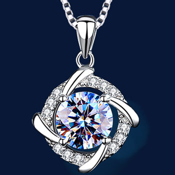 New trend light luxury 2 Karat rotating windmill pendant temperament hot sale rotating love imitation high carbon diamond pendant clavicle chain