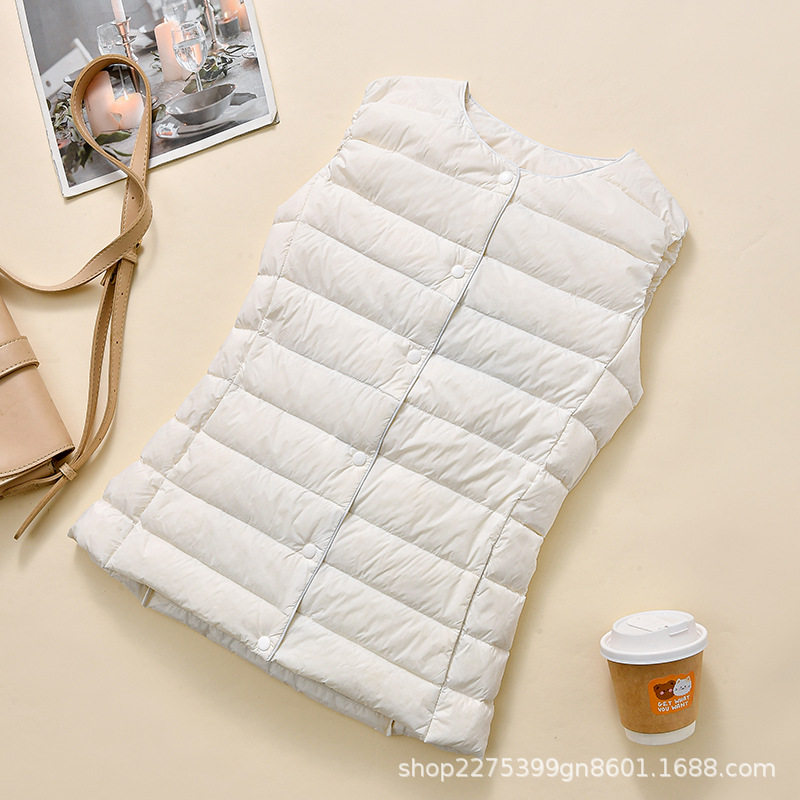 2024 New 90 Liner Lightweight down Jacket Women's Short Collarless Autumn and Winter New Thin Large Size Round Neck Warm Outside