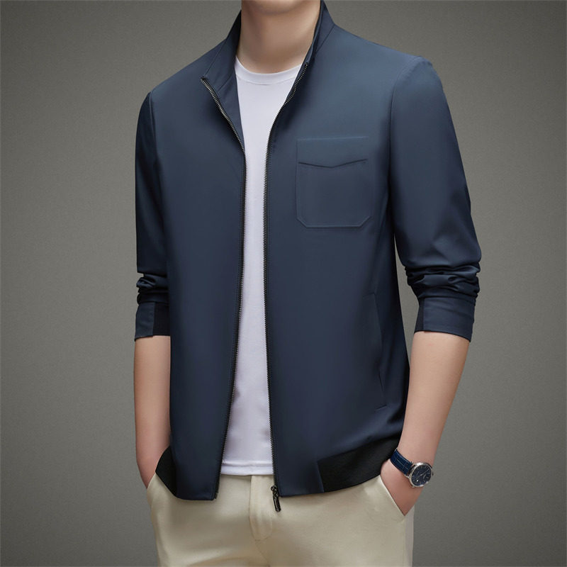 Màu xanh lục đậm