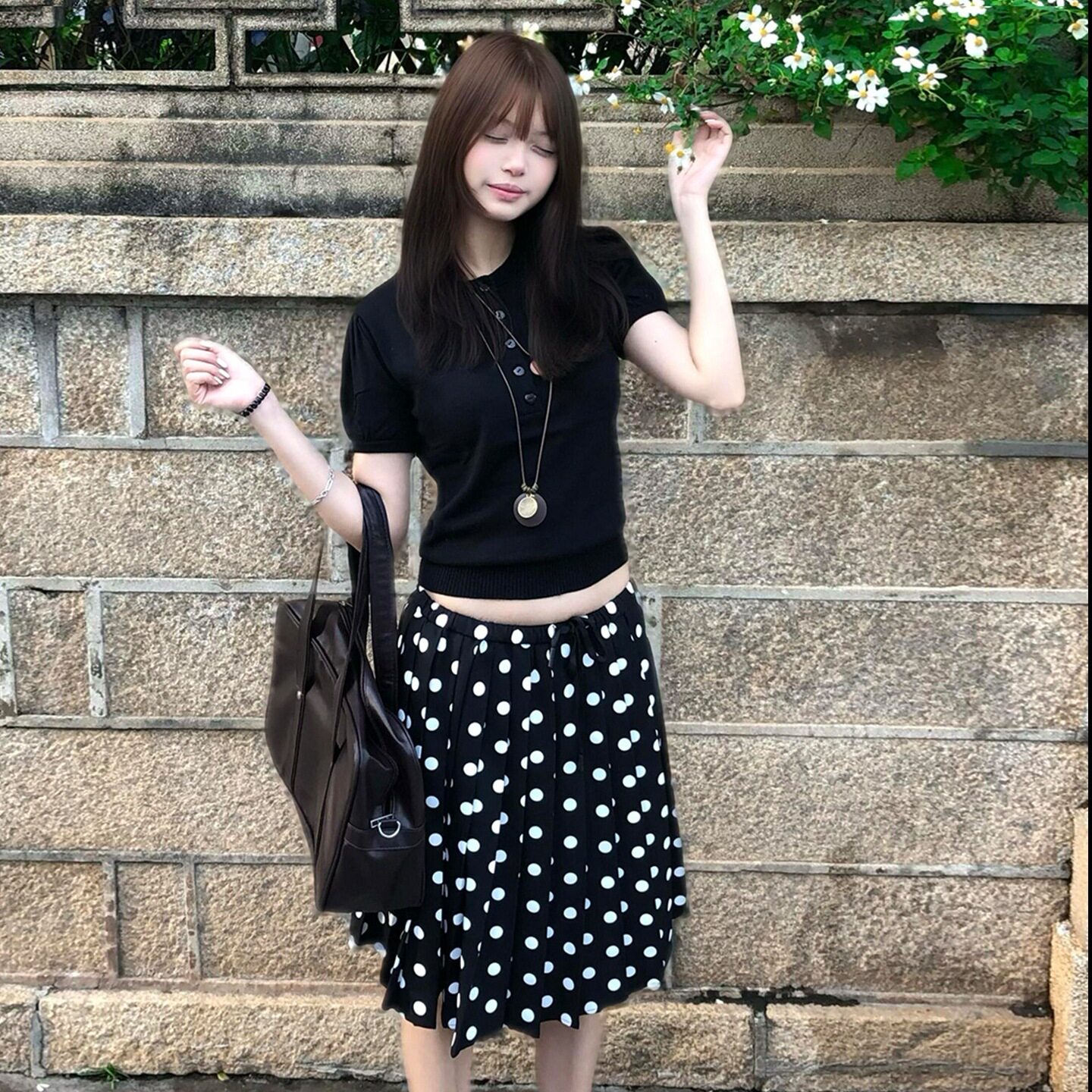 韩系巨好看穿搭一整套2026新款黑色短袖t恤女夏季波点半身裙套装