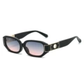 Black frame gray-pink lens
