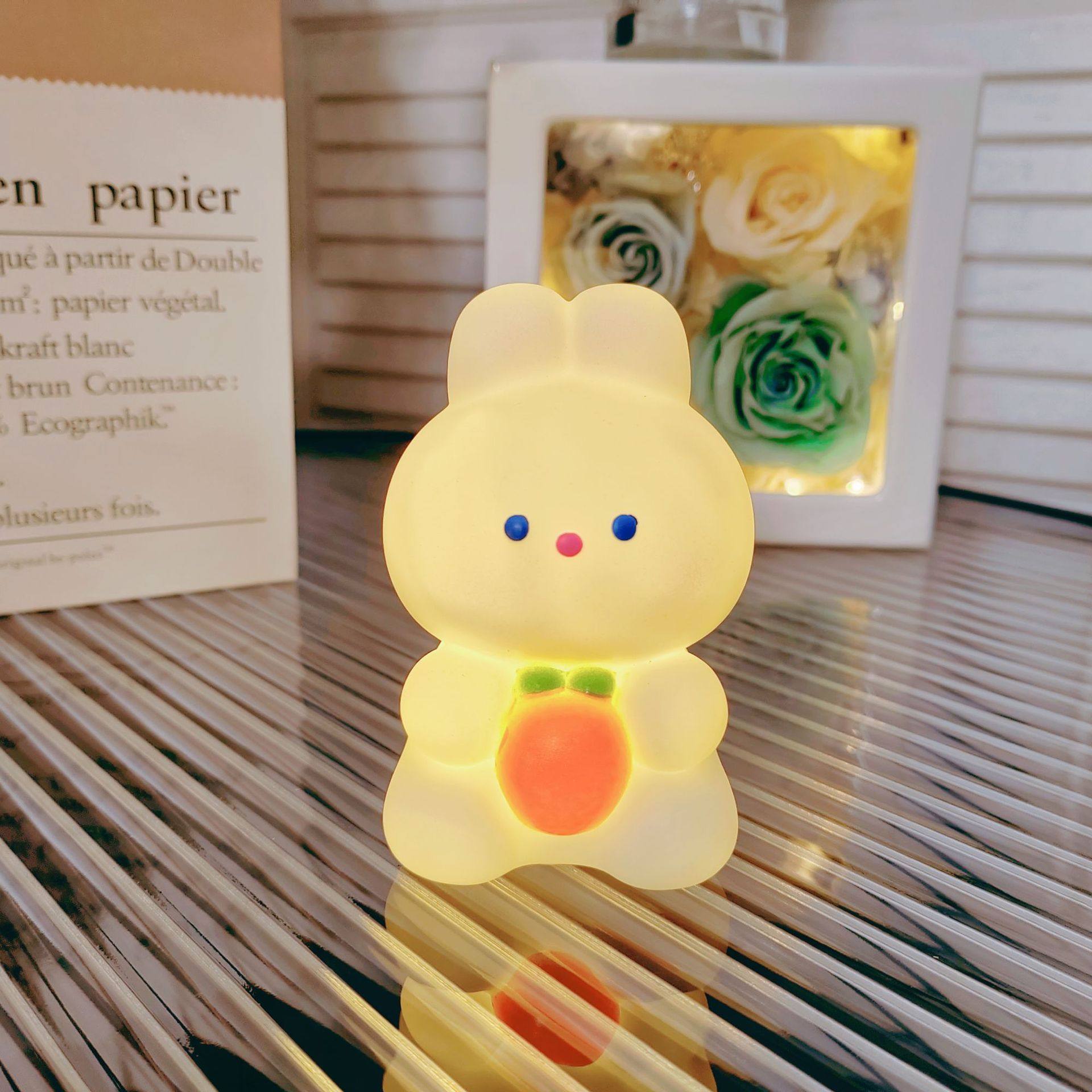 爆款网红发光玩具批发夜市摆摊小商品儿童小夜灯圣诞节生日伴手礼