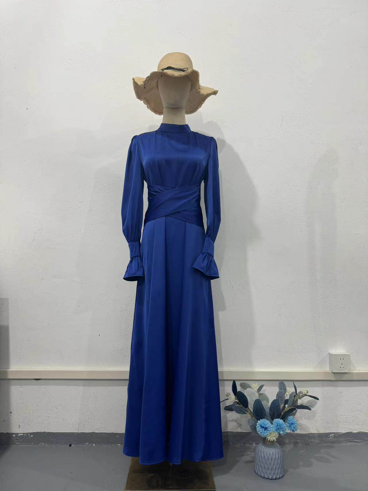 Women's Long-Sleeve Dresses