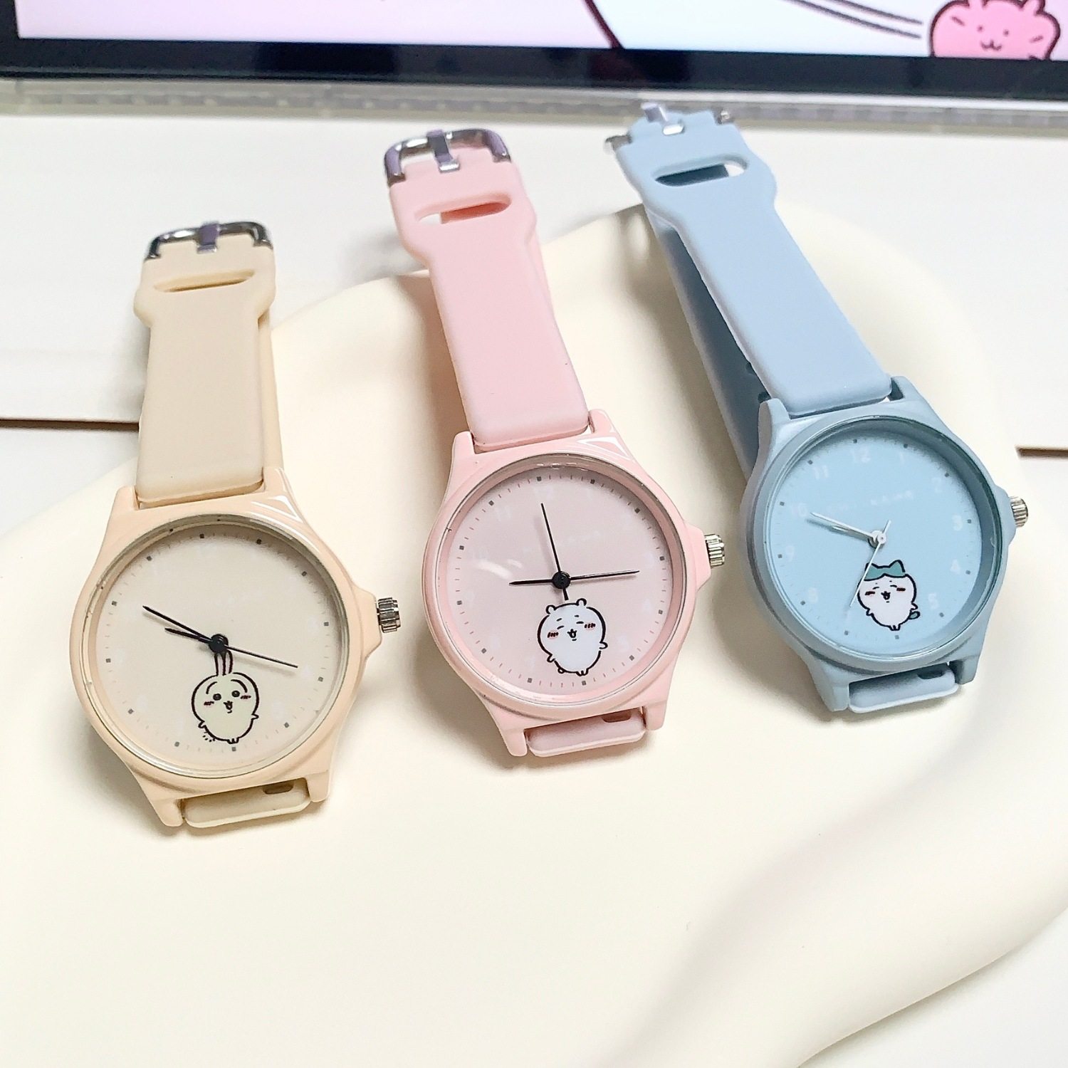 Jiyikawa Usaki Watch Silicone Strap Analog Student Dial Wristwatch Quartz Watch for Children Back to School