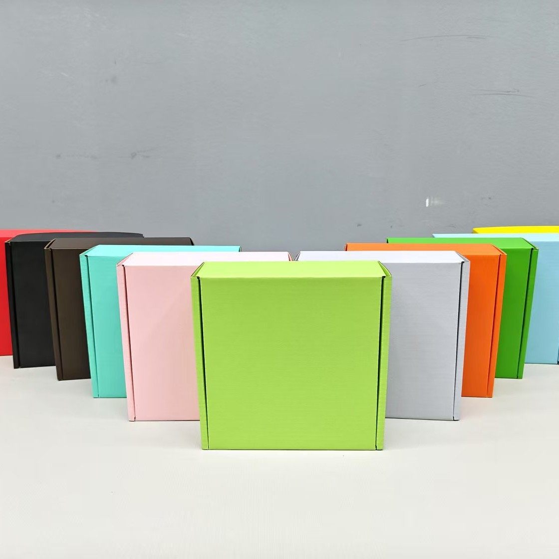 in stock wholesale special hard flying machine box color jewelry box candy box advanced folding express box packing box