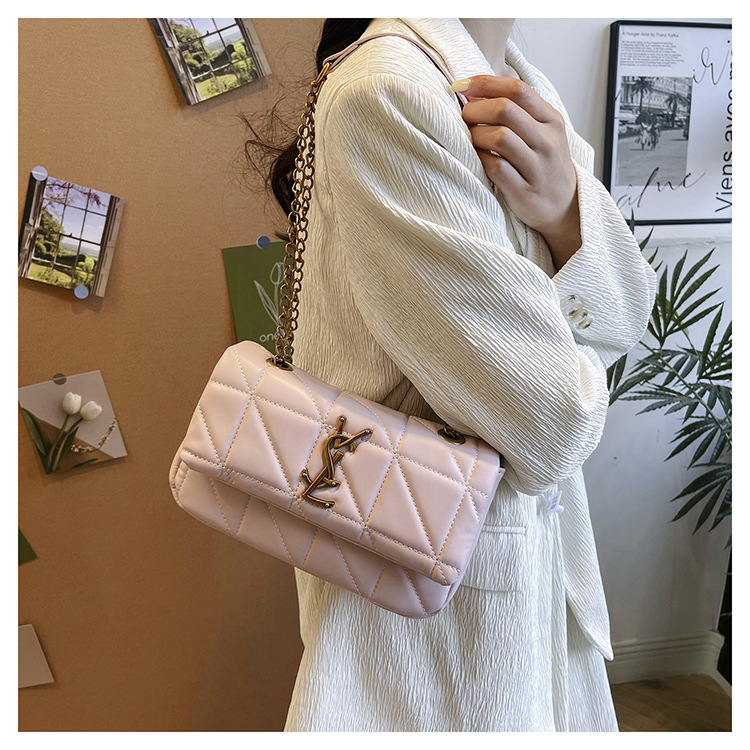 O1CN017JbSOF232HUTjS4PU !!2215817057197 0 cib