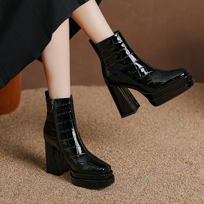 Boot nữ cổ thấp gót thô siêu cao 10cm đế platform mũi vuông khóa kéo bên hông — màu đen, Màu trắng ngà