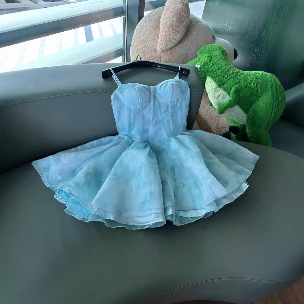 (Mới) Mã B0377 Giá 1710K: Áo Hai Dây Nữ Dotdan Dáng Ôm Body Gợi Cảm Sexy Họa Tiết Hoa Hai Dây Hở Vai Thời Trang Nữ Chất Liệu G05 Sản Phẩm Mới, (Miễn Phí Vận Chuyển Toàn Quốc).