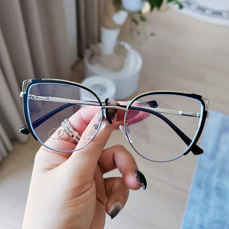Business Hollow Eyebrow Fashion Anti-Blue Light Flat Mirror Metal Nearby Frame Retro Optical Frame