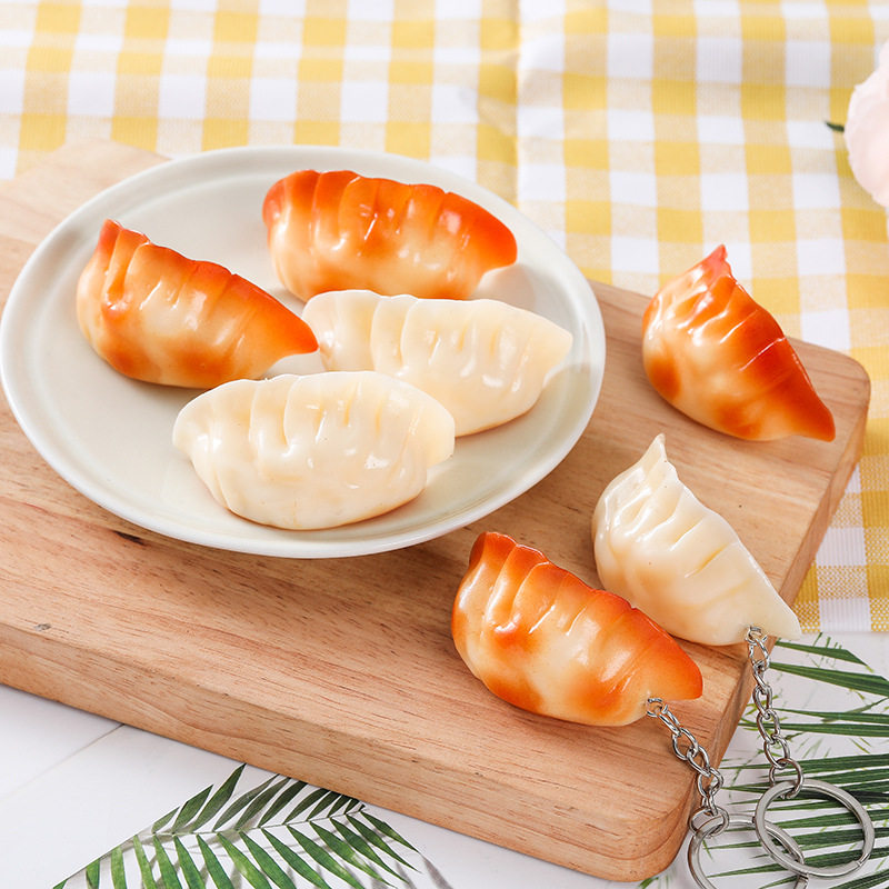 Simulation Fried Dumplings Model Roasted Dumplings Props Simulation Food Keychain Pendant Creative Food Festival Activity Souvenirs