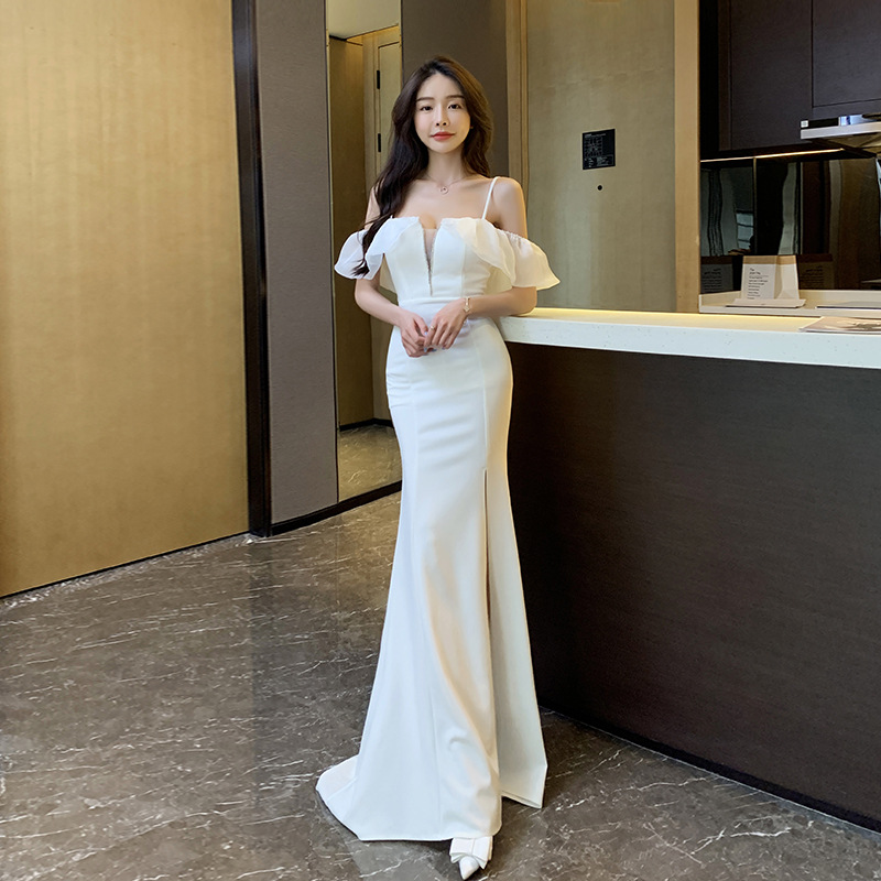(Mới) Mã G9127 Giá 1090K: Áo Hai Dây Nữ Dotdc Dáng Ôm Body Gợi Cảm Sexy Trễ Ngực Hai Dây Hở Vai Thời Trang Nữ Chất Liệu G03 Sản Phẩm Mới, (Miễn Phí Vận Chuyển Toàn Quốc).