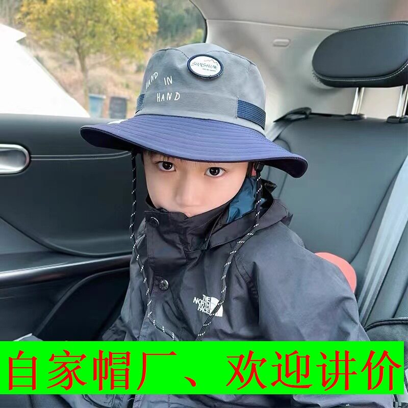 หมวกเด็ก ฤดูใบไม้ร่วงและฤดูหนาว ปี 2025 หมวกบักเก็ตไซส์ใหญ่สำหรับเด็ก หมวกป้องกันแสงแดดแห้งเร็ว ปีกกว้าง ปรับระดับได้ สำหรับการค้าระหว่างประเทศและการขายของออนไลน์ข้ามพรมแดน