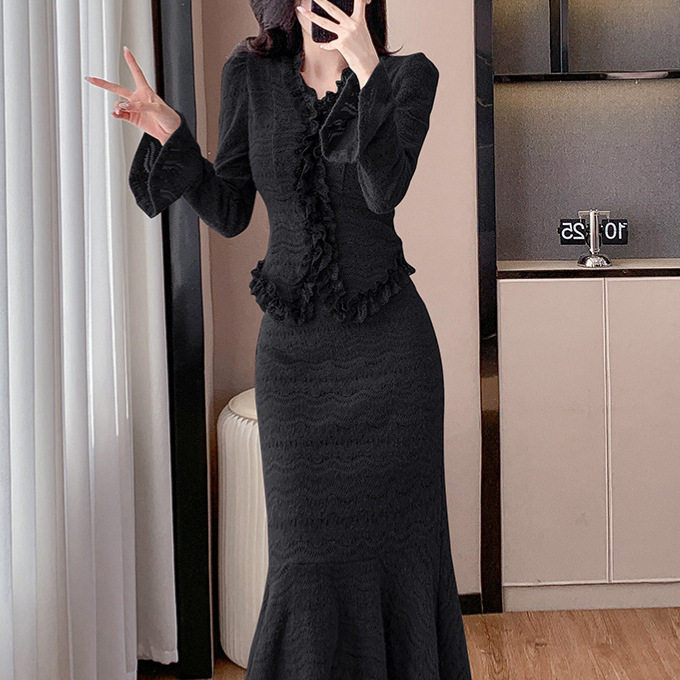 French Style Womens Purple Set Elegant Ruffled Lace Top with Long Sleeves Flared Midi Skirt for Autumn Wholesale