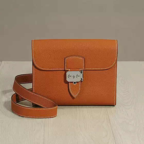 New envelope bag handmade genuine leather men's and women's commuter shoulder messenger bag first layer cowhide small bag simple bag