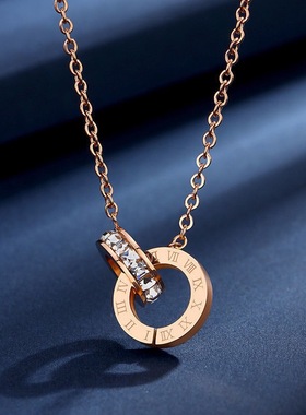 罗马双环项链女夏轻奢小众锁骨链设计感数字吊坠颈链新款钛钢项链
