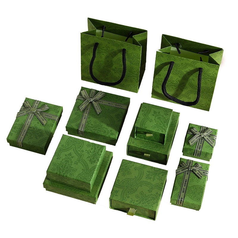 Wholesale In-Stock Bowknot Green Jewelry Boxes in Various Sizes for Pendants, Bracelets, Rings, Necklaces, and Earrings. Jewelry Packaging Boxes