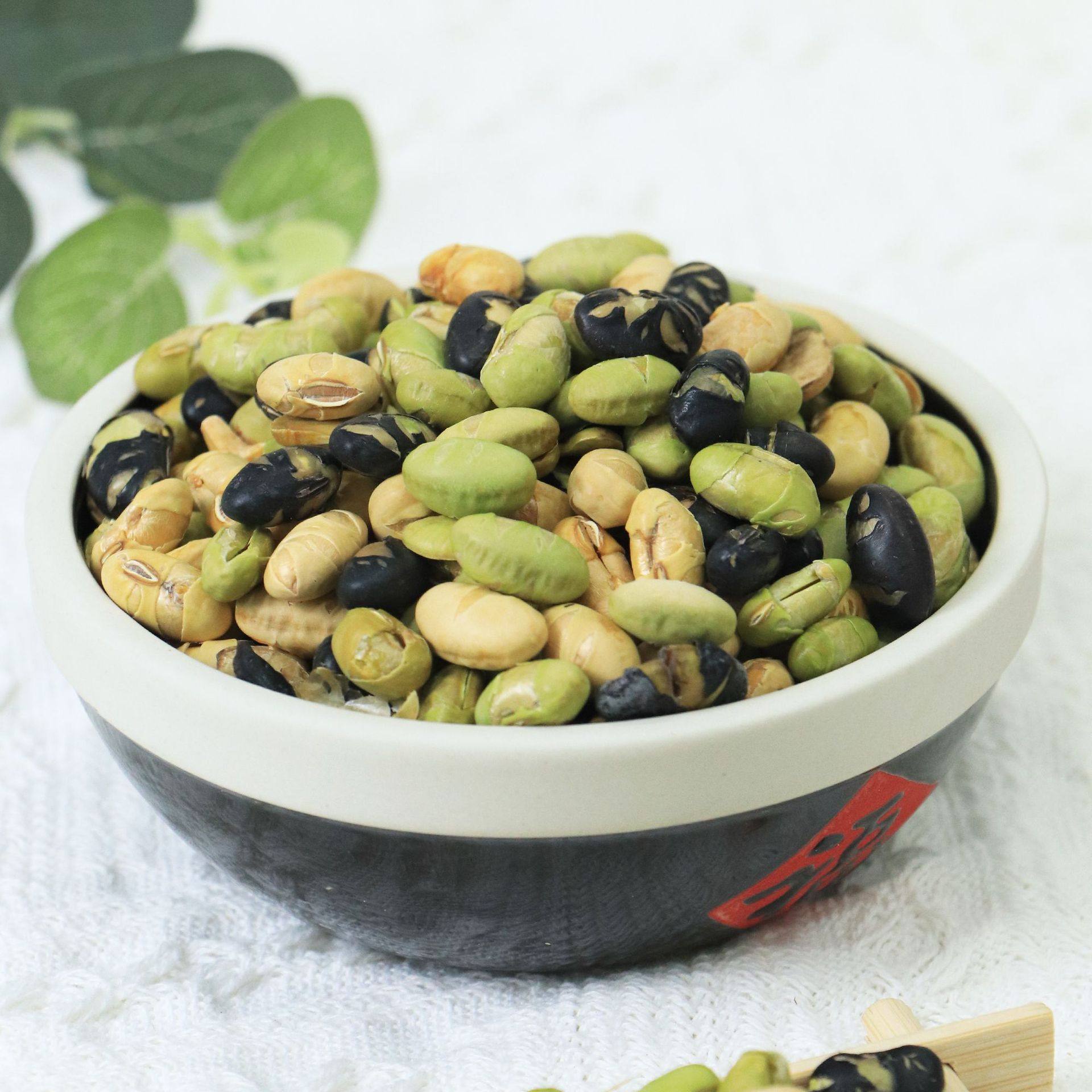 Crispy three-color beans non-fried ready-to-eat high protein without adding fried soybeans fried green beans nuts snack wholesale