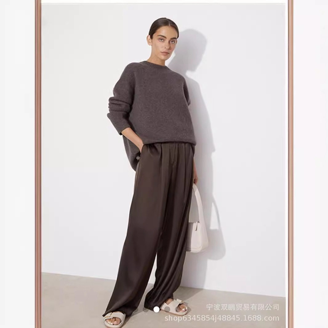 Womens Knit Sweater Round Neck Loose Fit Solid Color Autumn Winter Fashion Wholesale Available
